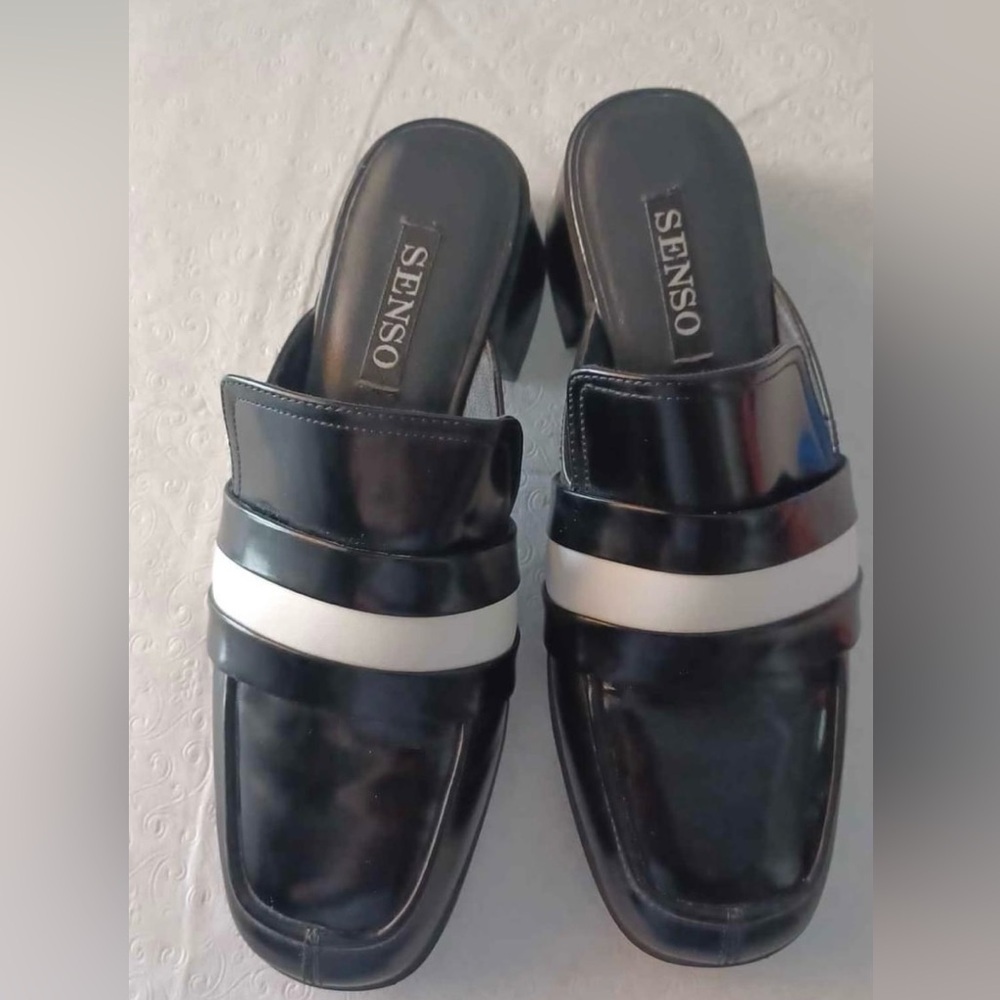SENSO | Esther Li black mules with white strip. Size 8 (39)